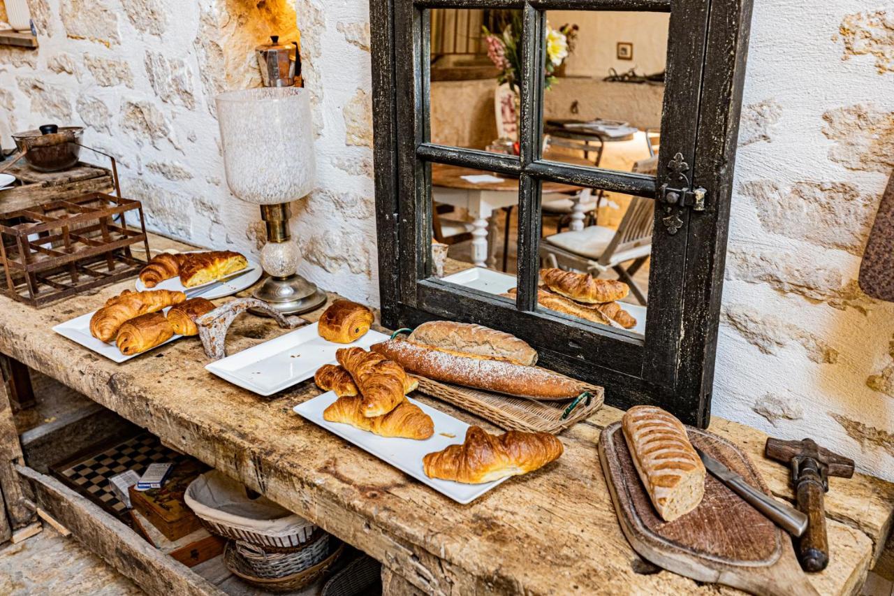 Le Domaine Des Carriers Bed & Breakfast Chevroches Dış mekan fotoğraf